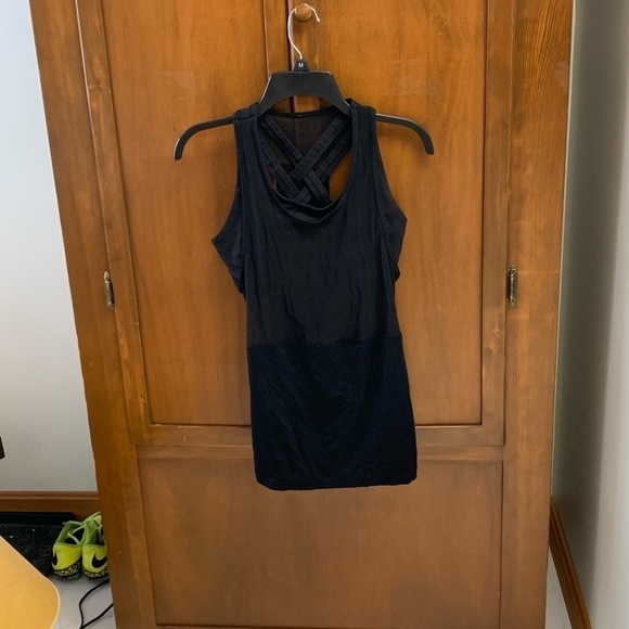 COPY - LULULEMON workout tank top shelf bra no size tag 16 in pit L-26 in - Picture 1 of 4